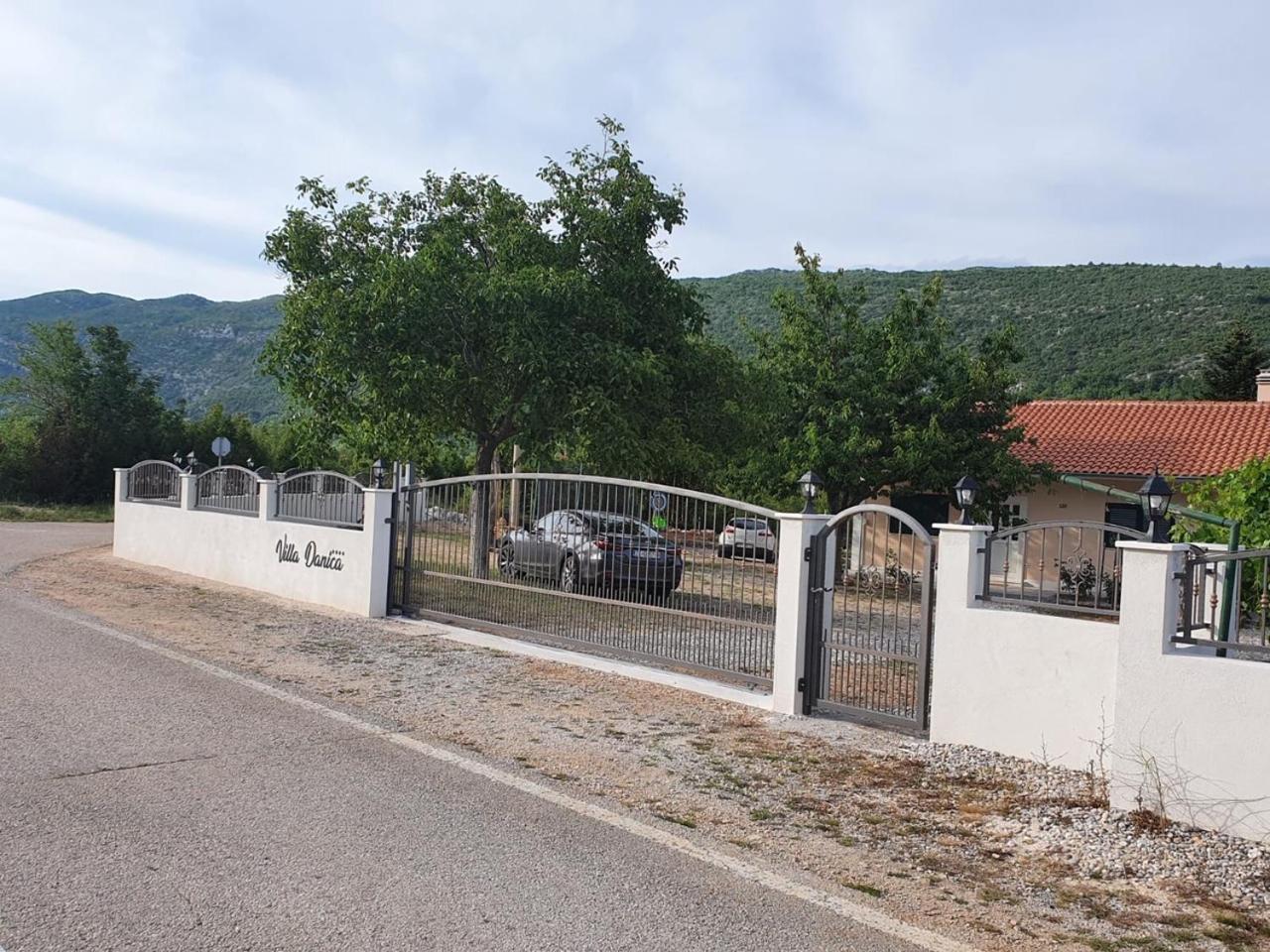 Holiday Home Danica Ozici Ngoại thất bức ảnh