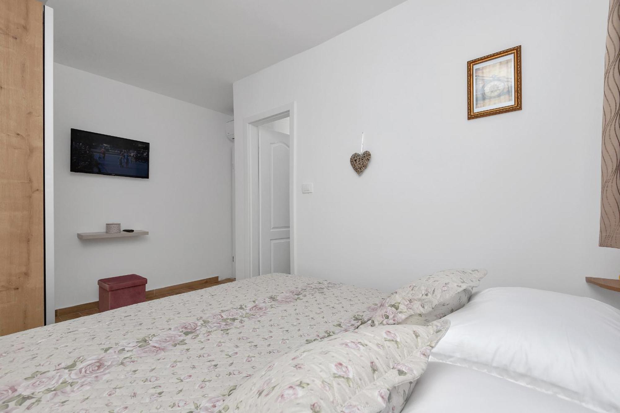 Holiday Home Danica Ozici Ngoại thất bức ảnh